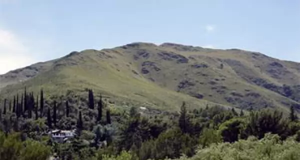 cerro-el-cuadrado-y-la-banderita-1