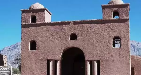 Capilla en Tinogasta