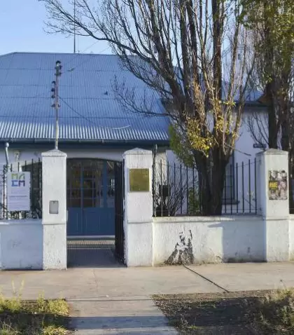 Fachada del Museo de Arte Eduardo Minnicelli, en una hist�rica casona de R�o Gallegos que hoy alberga arte contempor�neo.