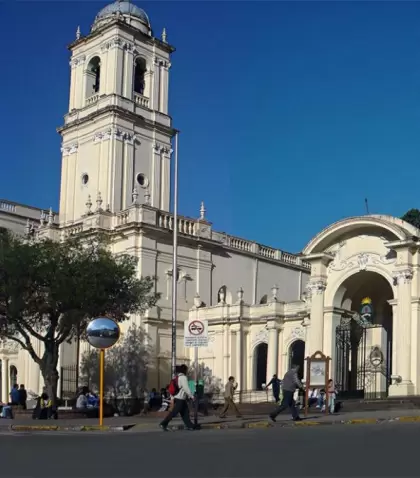 San-Salvador-de-Jujuy-Catedral-Valles-1244x700-1