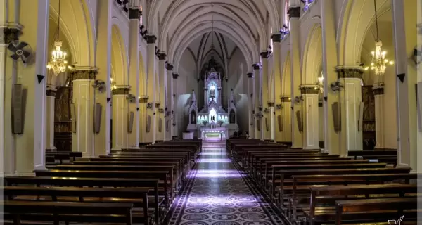 Iglesia-Lobos1
