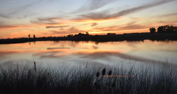La Laguna de Lobos es el principal atractivo tur�stico de la ciudad y uno de los destinos de pesca m�s importantes de Buenos Aires.