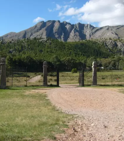 Pque_Torquinst_-_Entrana_cerro_ventana