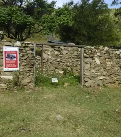 Ruinas de una vivienda Serrana