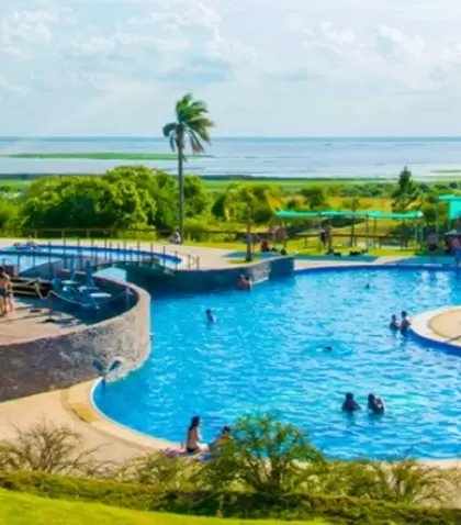 Vista panor�mica de Victoria del Agua, el parque termal y acu�tico m�s impresionante de Entre R�os.