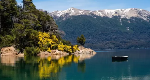 Se llama "Ruta de los 7 Lagos". Pero, �son siete? O m�s..