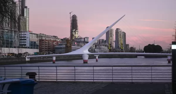 Puente de la mujer, Puerto Madero