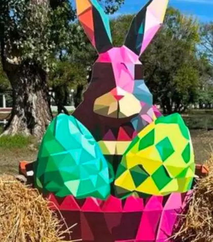 Celebraci�n de Pascuas en la Plaza Intendente Seeber con juegos, shows en vivo y feria para toda la familia.