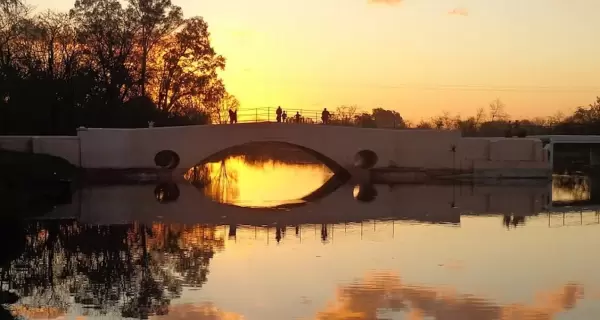 Calma y un hermoso atardecer en San Antonio de Areco, una gran opci�n de escapada de Semana Santa.