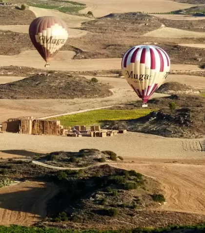 Vuelos en globo aerost�tico en La Rioja: una forma �nica de admirar cerros, valles y paisajes desde el aire.