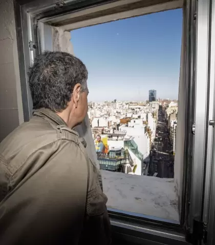 Vista panor�mica desde el nuevo mirador del Obelisco, el punto m�s alto del coraz�n porte�o.