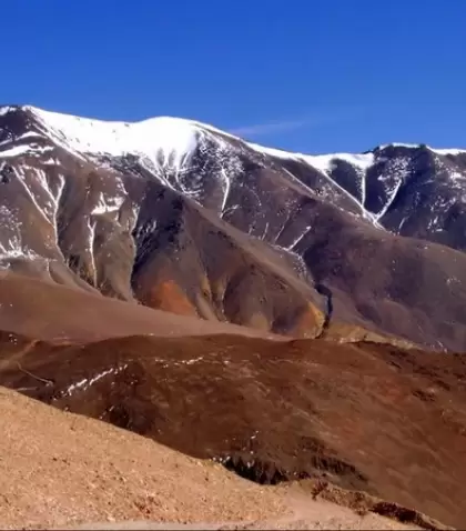 Famatina, rodeada de cerros y tradici�n, avanza como uno de los mejores destinos rurales del mundo.
