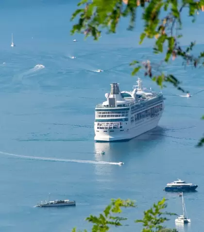 Planificar con tiempo y elegir bien puede ayudarte a ahorrar en tu crucero sin resignar calidad.
