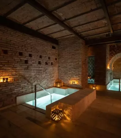 Azur Hotel & Spa