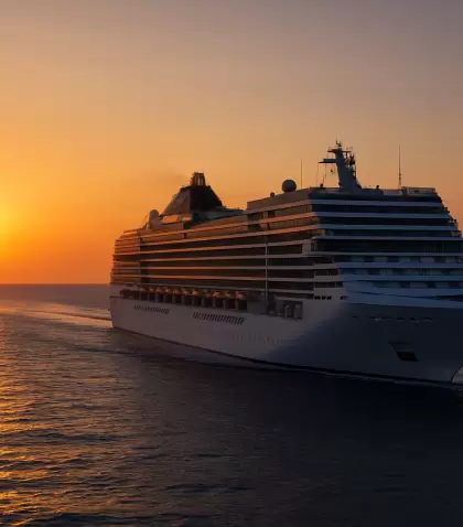 Crucero navegando al atardecer: una experiencia accesible si sab�s cu�ndo y c�mo buscar ofertas.