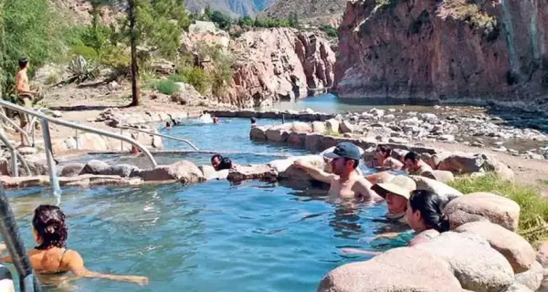 Termas de R�o Hondo