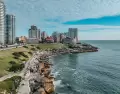 Mar del Plata combina historia, playas y gastronom�a en uno de los destinos m�s emblem�ticos del verano argentino.