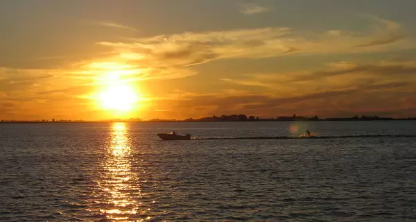 La Laguna de G�mez, uno de los destinos m�s tradicionales del turismo bonaerense.