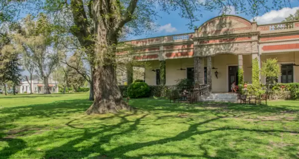Las estancias argentinas combinan historia, naturaleza y hospitalidad en el coraz�n del campo.