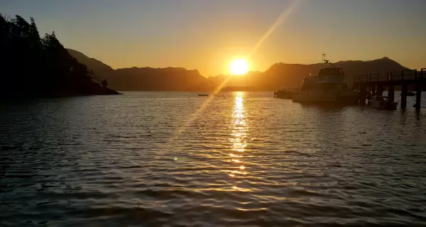 Villa La Angostura, entre monta�as y lagos, es uno de los destinos m�s rom�nticos de Argentina.