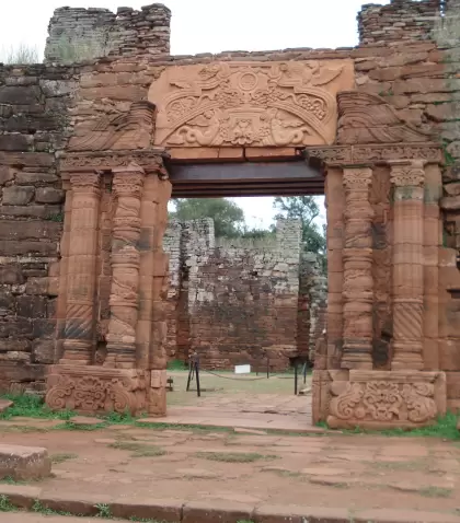 Las Ruinas Jesu�ticas de San Ignacio, en Misiones, son uno de los �conos hist�ricos m�s visitados del Litoral argentino.