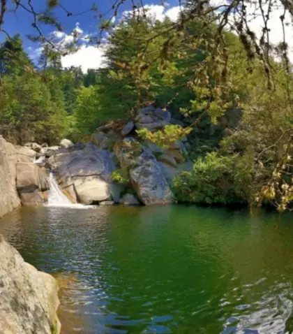 La Cumbrecita y sus paisajes serranos invitan a desconectar y disfrutar la naturaleza.