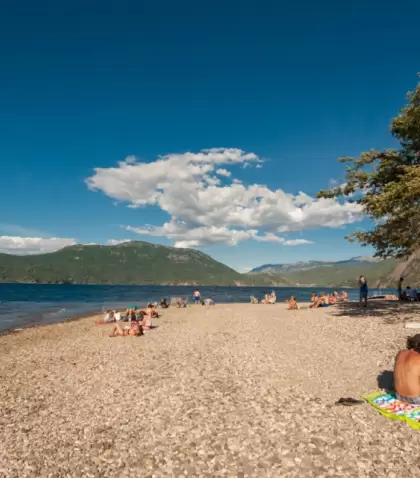 En verano, los pueblos de monta�a ofrecen aire fresco, paisajes abiertos y un ritmo m�s humano.