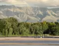En distintos puntos de Argentina, el verano revela r�os y lagos de agua sorprendentemente cristalina.