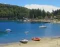 En verano, Neuqu�n combina lagos cristalinos, monta�as accesibles y propuestas de aventura.