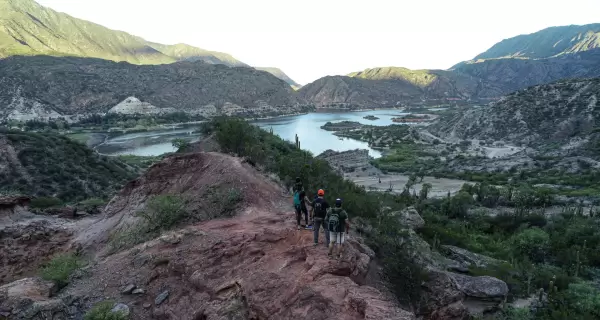 En verano, La Rioja despliega paisajes des�rticos, historia viva y escenarios ideales para la aventura.