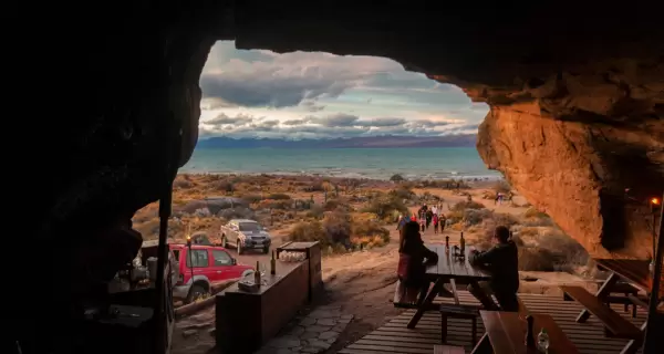En verano, la Patagonia ofrece condiciones ideales para disfrutar del turismo activo entre lagos, monta�as y r�os.