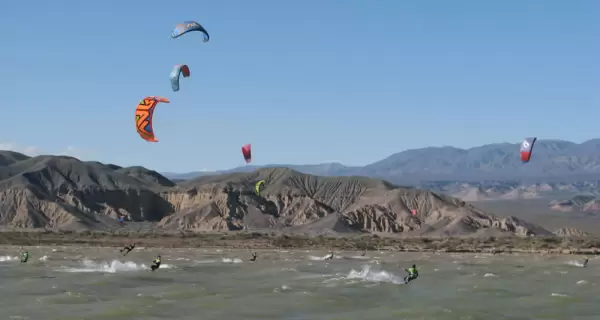 En verano, San Juan combina valles amplios, r�os de deshielo y aventura en escenarios abiertos.