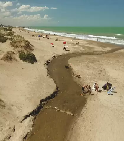 En febrero, muchas playas argentinas se disfrutan m�s por la baja de gente y el ritmo m�s calmo.