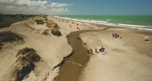 En febrero, muchas playas argentinas se disfrutan m�s por la baja de gente y el ritmo m�s calmo.