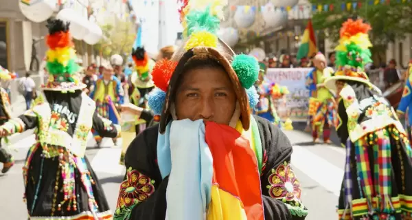 En Argentina, el Carnaval tambi�n se vive como ritual, barrio y encuentro comunitario.
