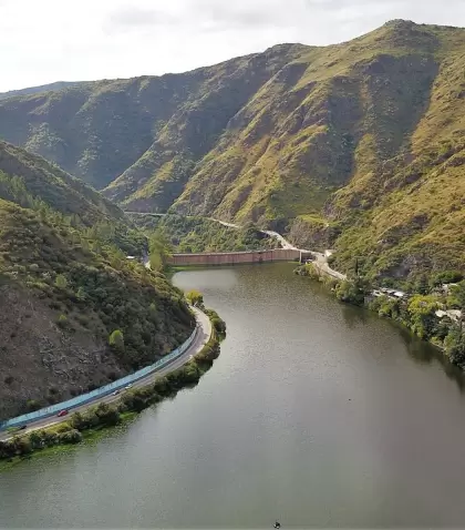 Viajar por Argentina en oto�o es descubrir otra versi�n del pa�s.