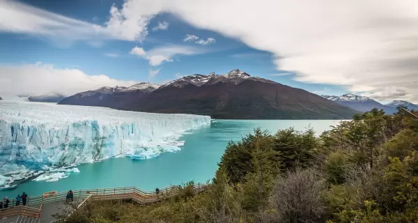 Ver el Glaciar Perito Moreno sin gastar de m�s es totalmente posible.