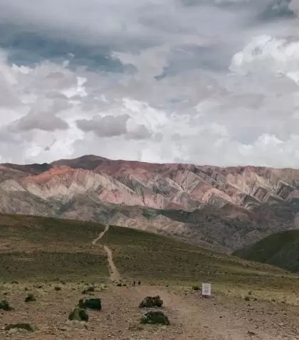 Parte de la magia visual de Jujuy tiene que ver con c�mo entra la luz sobre el paisaje.