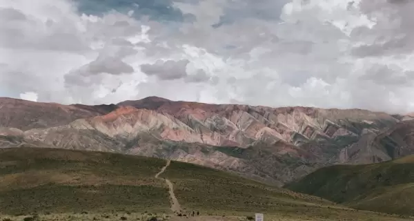 Parte de la magia visual de Jujuy tiene que ver con c�mo entra la luz sobre el paisaje.
