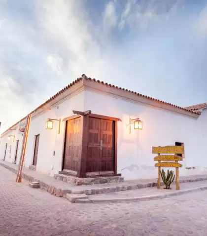 Salta, durante el d�a, puede regalar una versi�n luminosa y de noche, pide abrigo y planes m�s tranquilos.