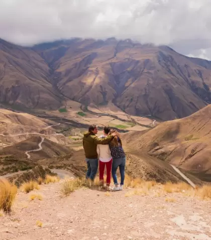 En Salta, los miradores terminan siendo mucho m�s que una parada para sacar fotos.