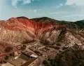 Recorrer la Quebrada sin auto puede ser ideal para viajeros solos, parejas y mochileros.
