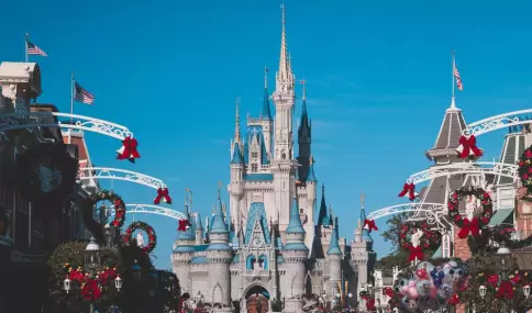 Viajar a Disney en vacaciones de invierno puede ser una experiencia inolvidable.