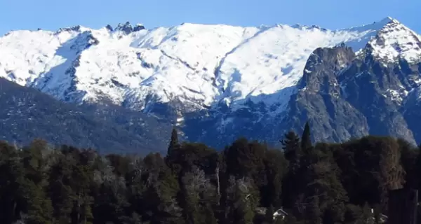 Bariloche sin auto se puede disfrutar muy bien, combinando alojamiento y traslados.