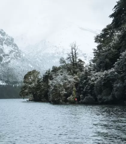 La nieve puede ser una excusa para mirar la Patagonia con m�s calma.