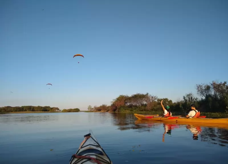 Helvecia no necesita grandes artificios para atraer: tiene r�o, historia, pesca deportiva y festival.
